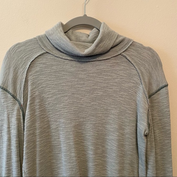 We The People Sweater Size XS - Picture 4 of 11